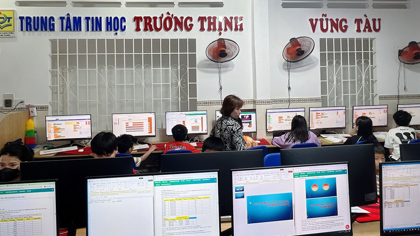 Lớp học tin học lớp 5 ở vũng tàu